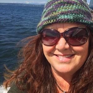 Meet your Posher, Delana